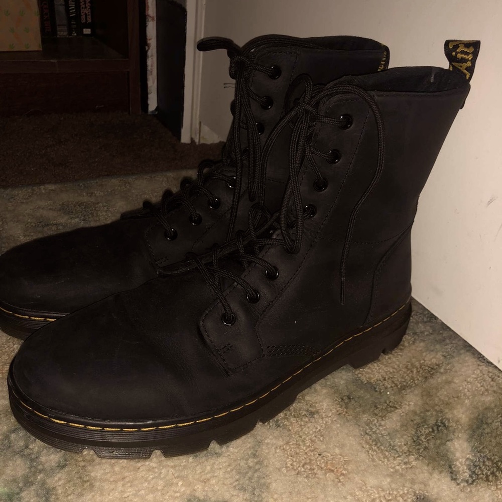 Size 13 mens Dr. Marten’s! Basically brand new!